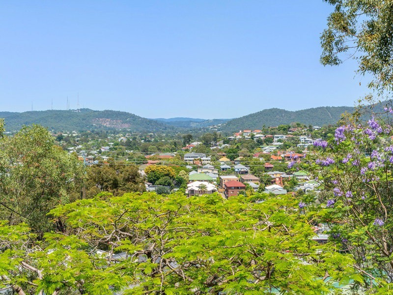 45 Lansdowne Street, Newmarket QLD 4051