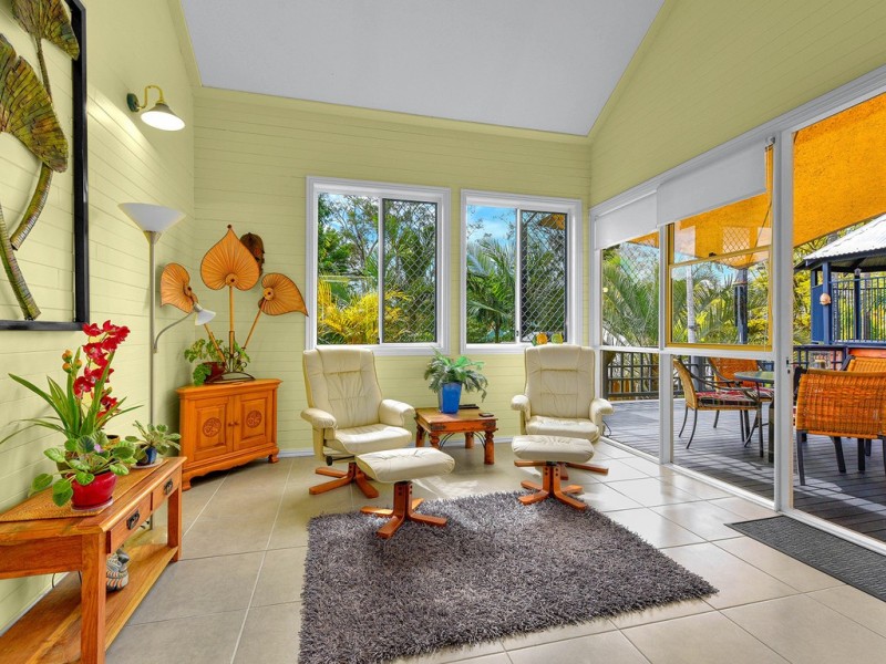 7 The Drive, Bardon QLD 4065