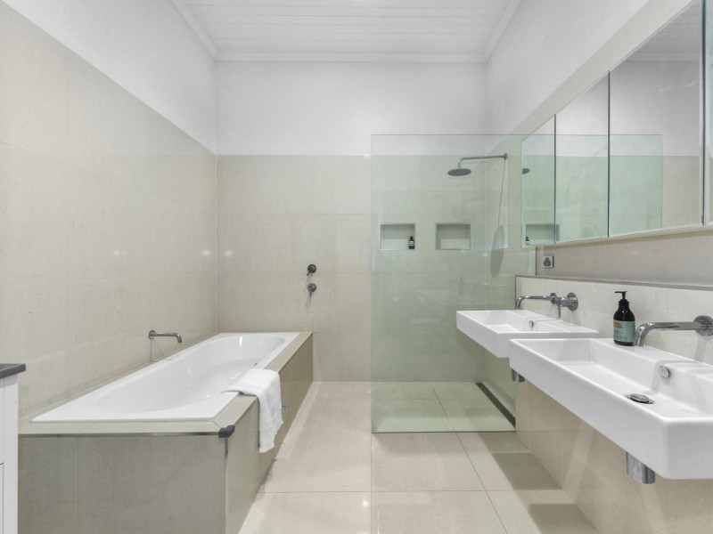 66 Alderson Street, Newmarket QLD 4051