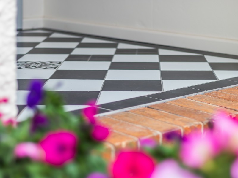 12 Lind Street, Newmarket QLD 4051