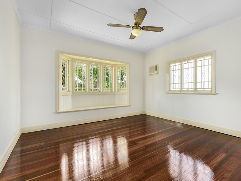 9 Yarradale Street, Newmarket QLD 4051