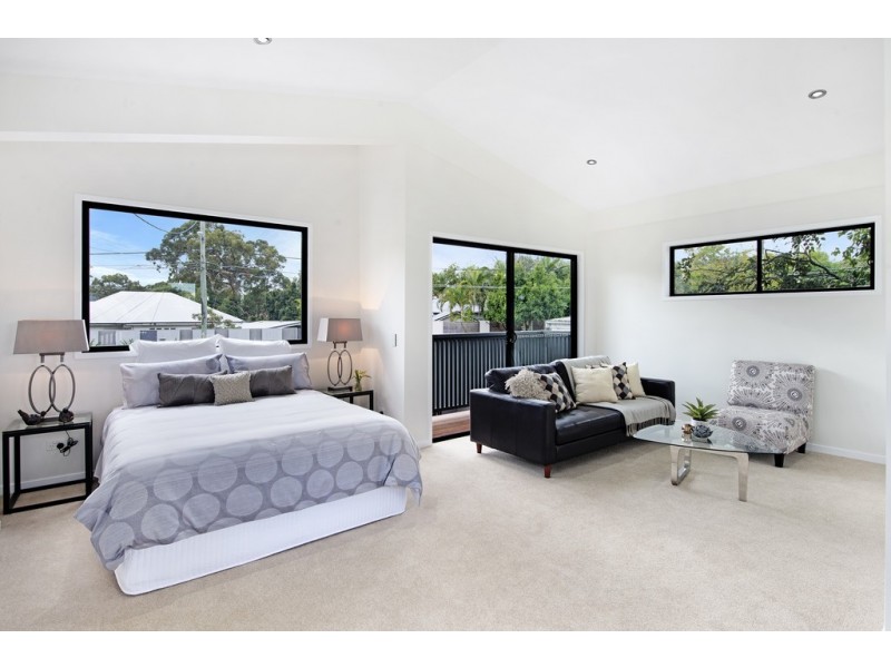 34 Stuartholme Road, Bardon QLD 4065