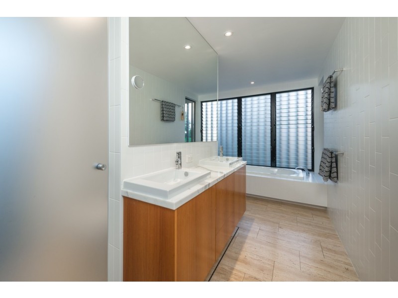 112 Enoggera Terrace, Paddington QLD 4064