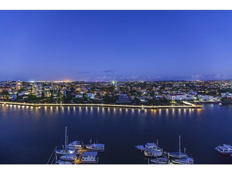 95/8 Goodwin Street, Kangaroo Point QLD 4169