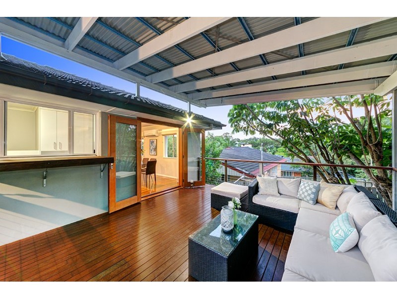8 Eastment Street, Bardon QLD 4065