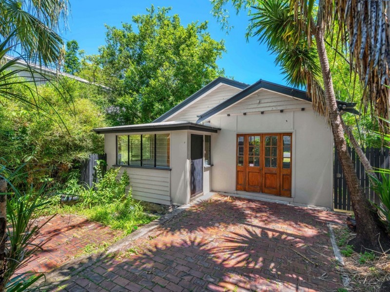 31 Soudan Street, Bardon QLD 4065
