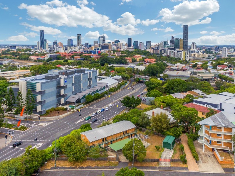 34 Lower Clifton Terrace, Red Hill QLD 4059