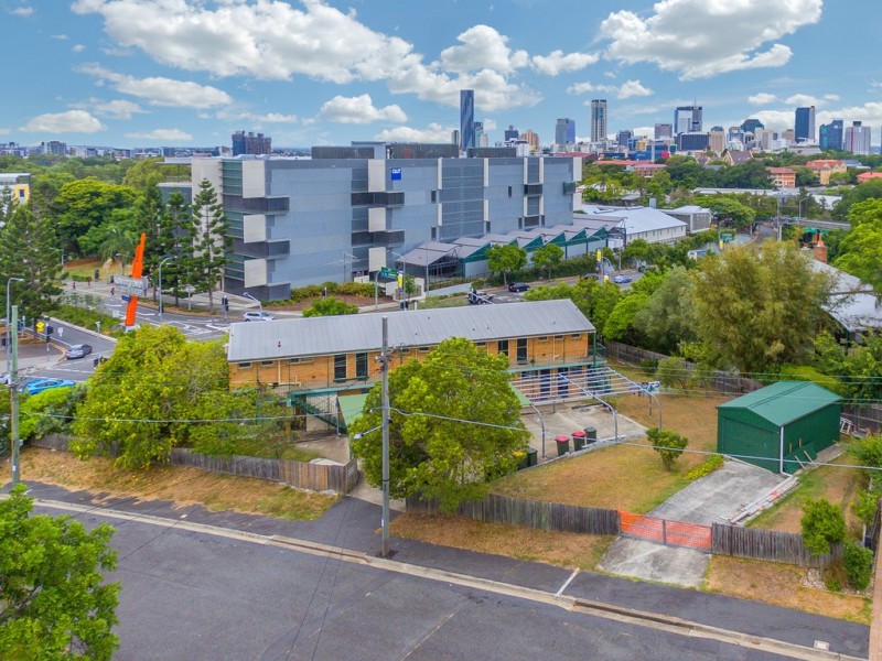 34 Lower Clifton Terrace, Red Hill QLD 4059