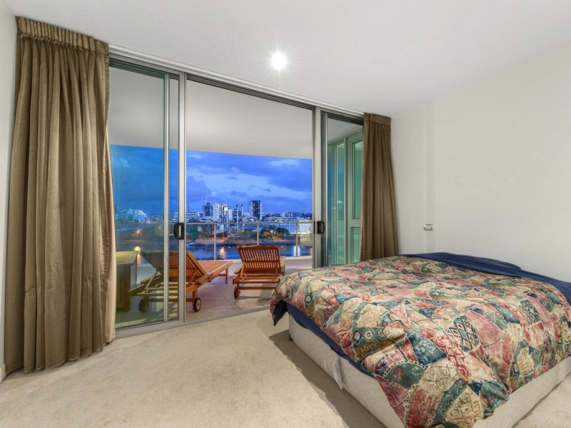 40/205 Coronation Drive, Milton QLD 4064