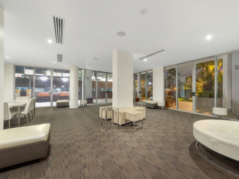 40/205 Coronation Drive, Milton QLD 4064