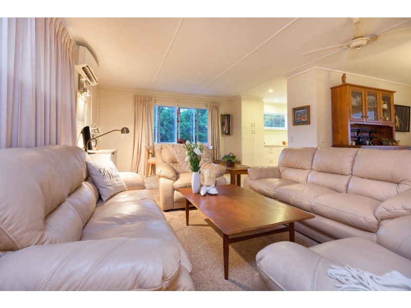 1 Leinster Street, Fig Tree Pocket QLD 4069