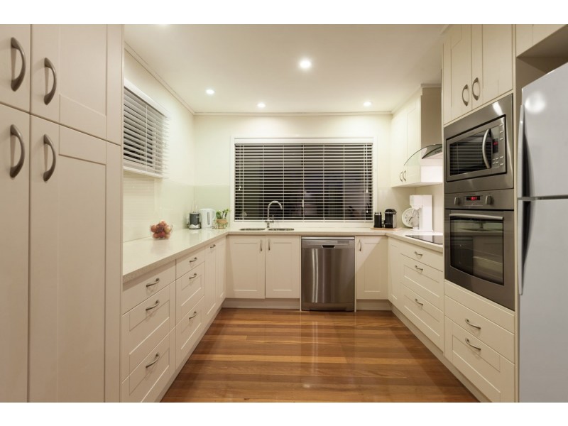 1 Leinster Street, Fig Tree Pocket QLD 4069