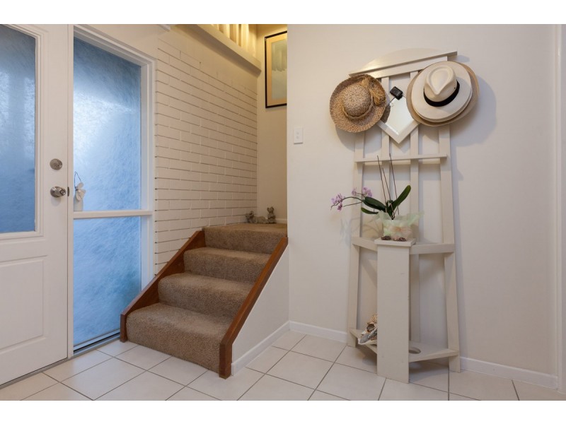 1 Leinster Street, Fig Tree Pocket QLD 4069