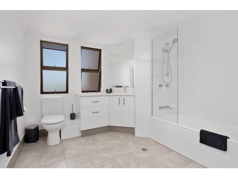 8/72 Lorimer Terrace, Kelvin Grove QLD 4059