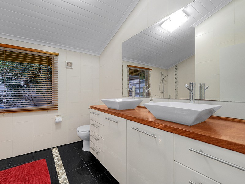 42 Lasseter Street, Kedron QLD 4031