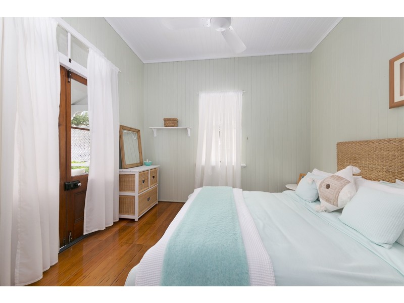 21 Macintosh Street, Auchenflower QLD 4066