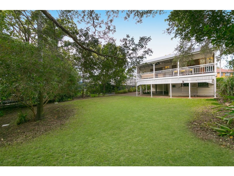 21 Macintosh Street, Auchenflower QLD 4066