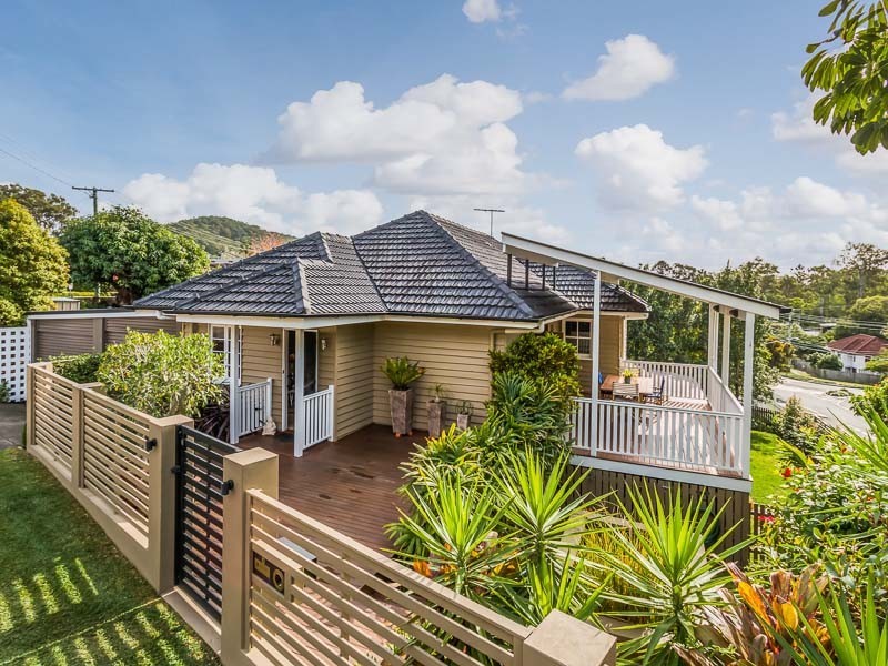 6 Lynwood Crescent, Ashgrove QLD 4060