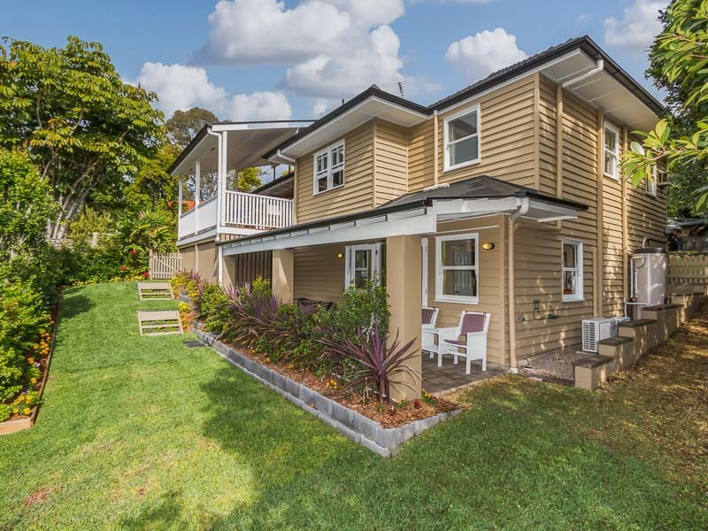 6 Lynwood Crescent, Ashgrove QLD 4060