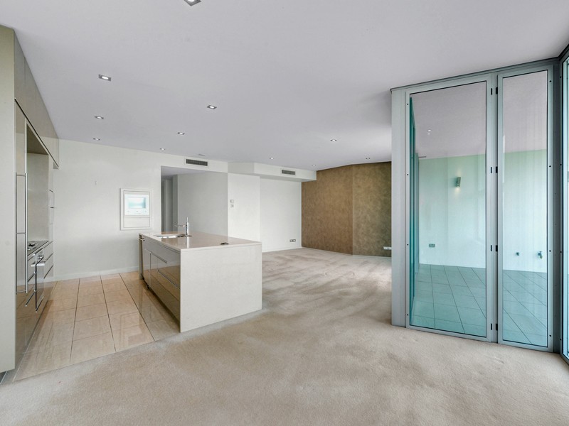 33/205 Coronation Drive, Milton QLD 4064