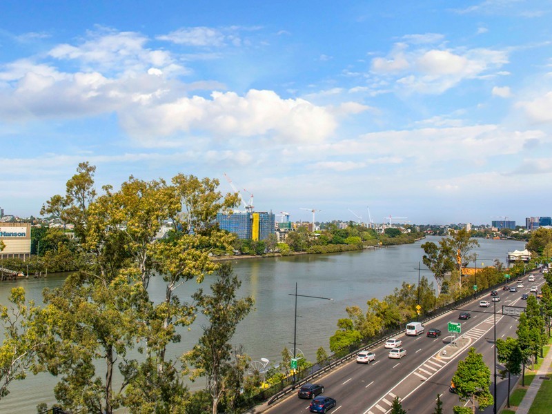 33/205 Coronation Drive, Milton QLD 4064