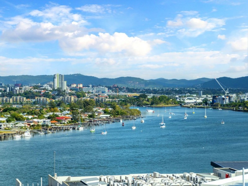 4143/37C Harbour Road, Hamilton QLD 4007