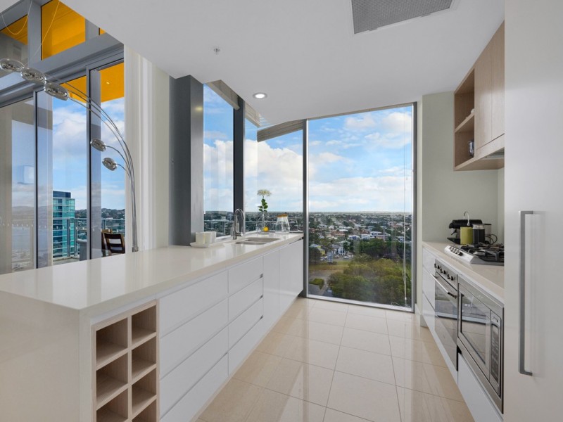 4143/37C Harbour Road, Hamilton QLD 4007