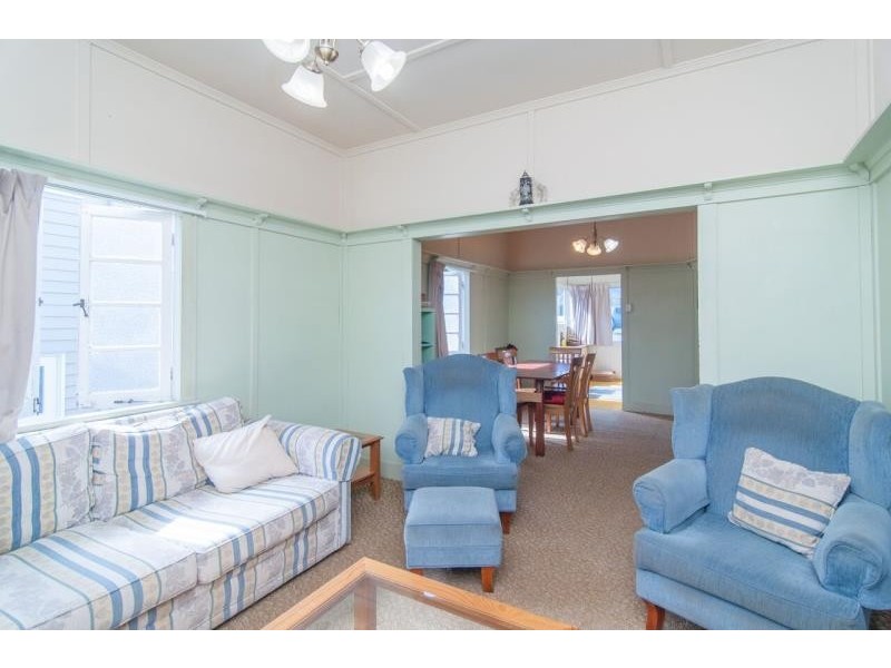 17 Carey St, Bardon QLD 4065