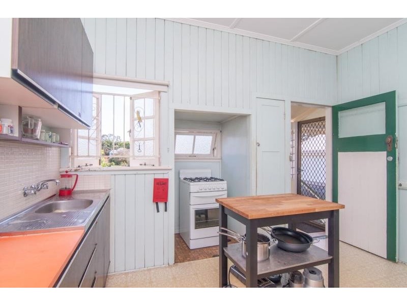 17 Carey St, Bardon QLD 4065