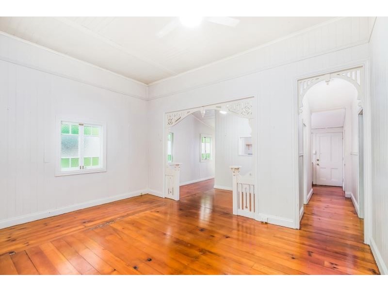 26 Dover St, Red Hill QLD 4059