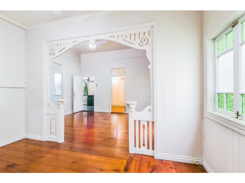 26 Dover St, Red Hill QLD 4059