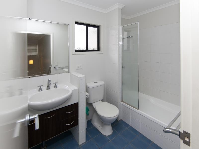4/11 Harry Street, Ashgrove QLD 4060