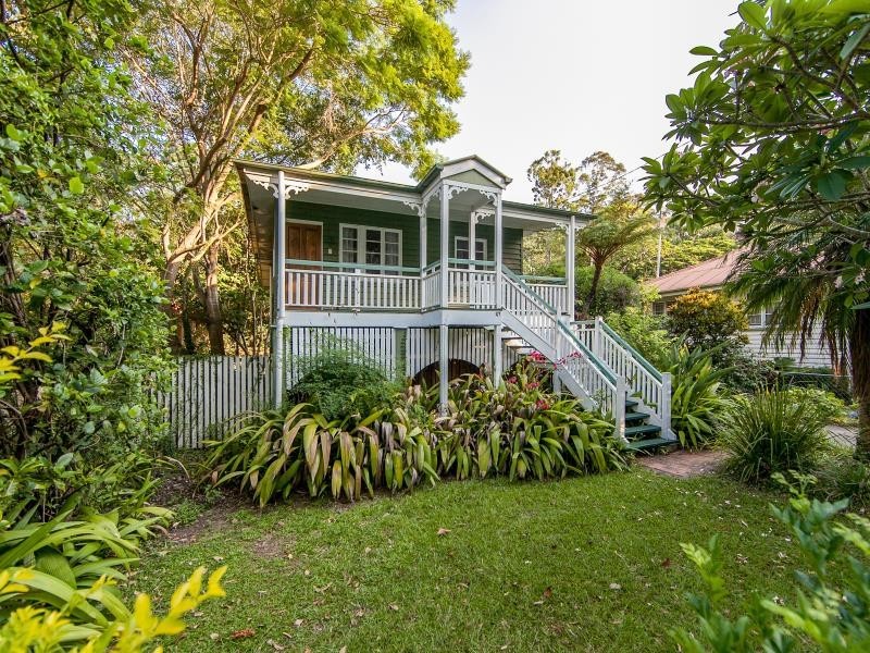 42 Gordon Street, Bardon QLD 4065