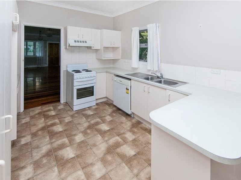 42 Gordon Street, Bardon QLD 4065