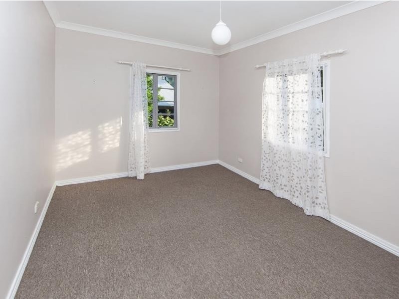 42 Gordon Street, Bardon QLD 4065