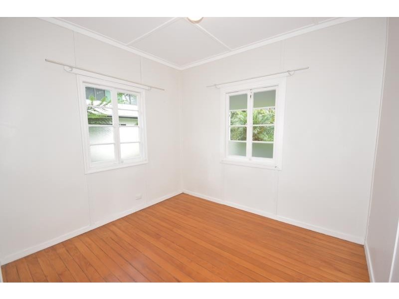 42 Gordon Street, Bardon QLD 4065