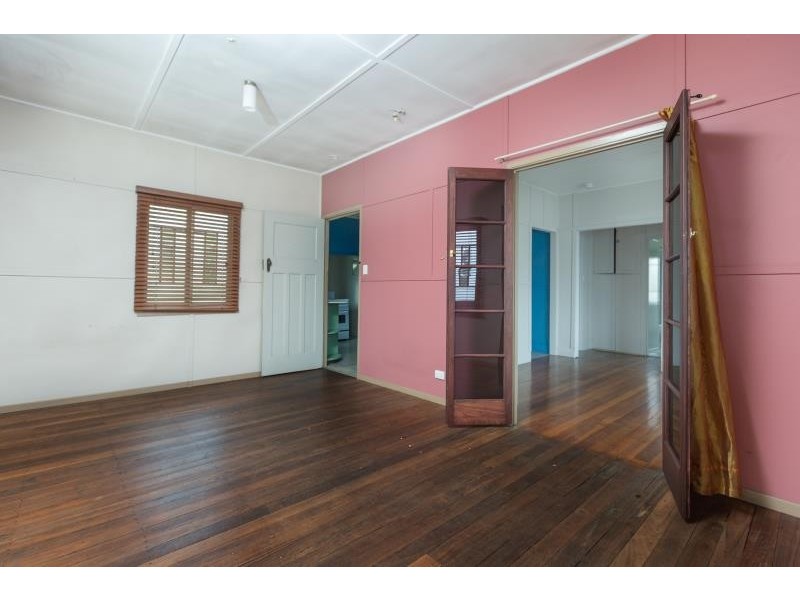 14 Rouen Rd, Bardon QLD 4065