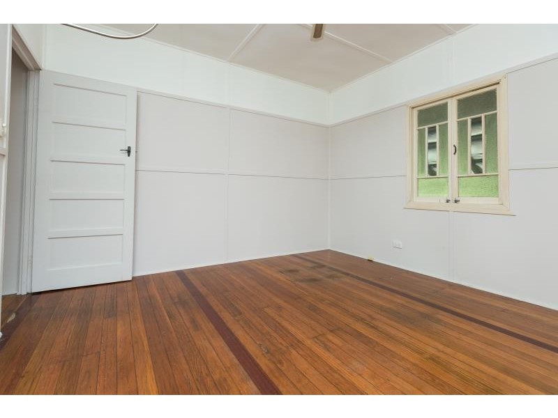 14 Rouen Rd, Bardon QLD 4065