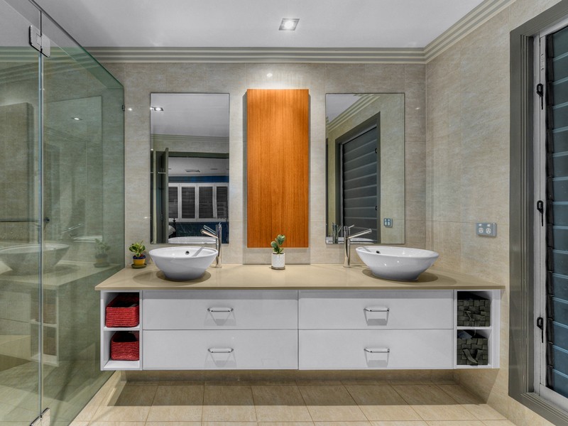 7A Angus Street, Bardon QLD 4065