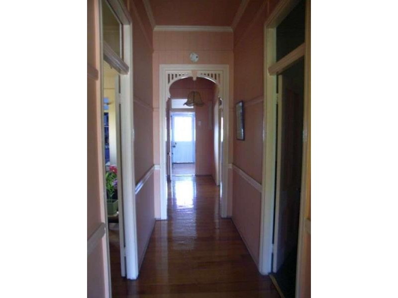 55 Heussler Tce, Milton QLD 4064