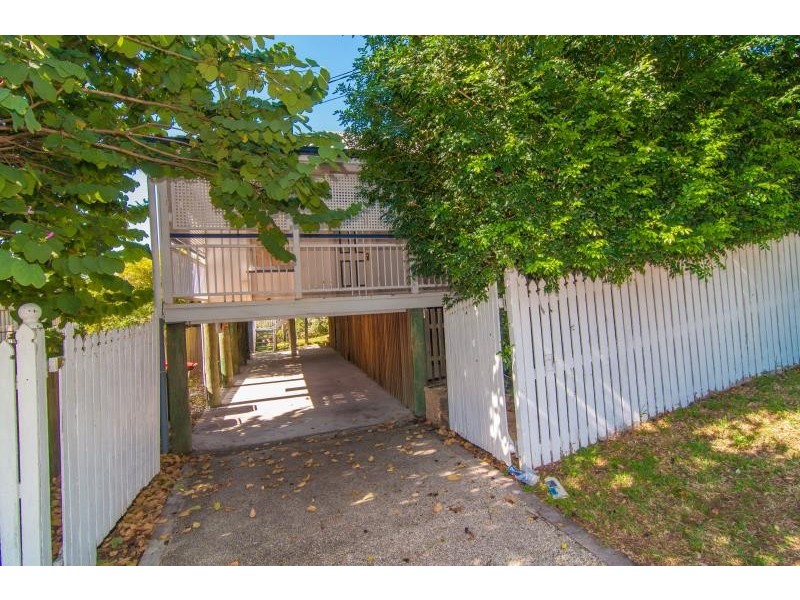 31 Addison St, Red Hill QLD 4059