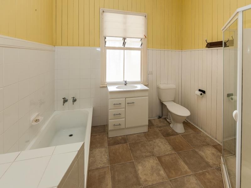 34 Abraham Street, Red Hill QLD 4059