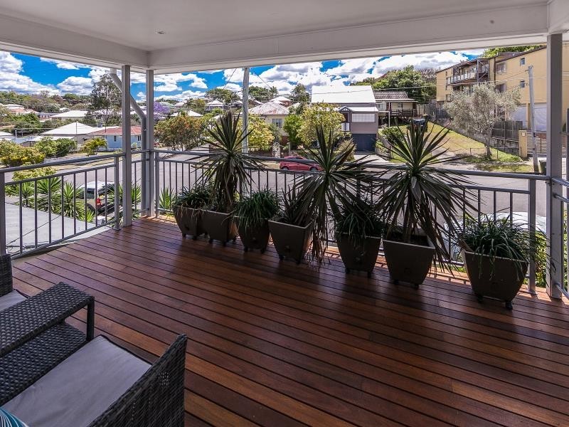 90 Lower Cairns Terrace, Red Hill QLD 4059