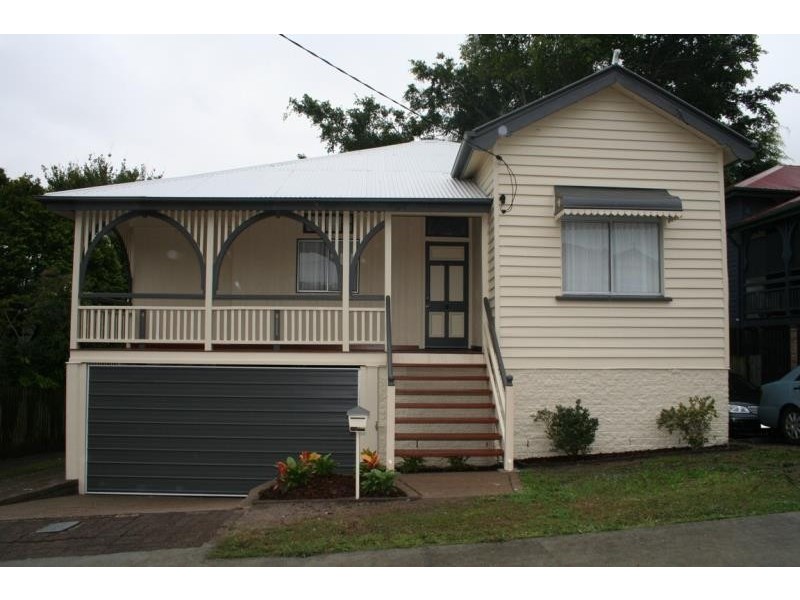 18A Reis Street, Woolloongabba QLD 4102