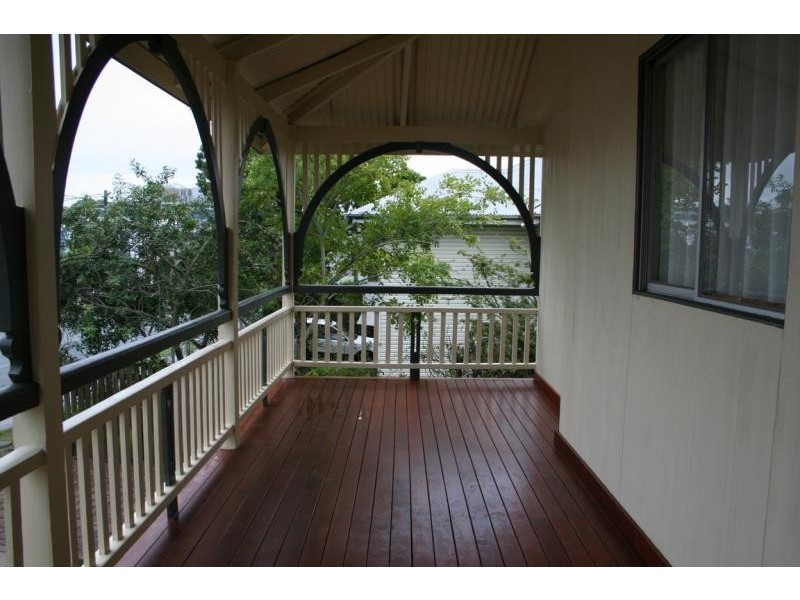 18A Reis Street, Woolloongabba QLD 4102