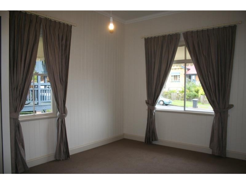 18A Reis Street, Woolloongabba QLD 4102