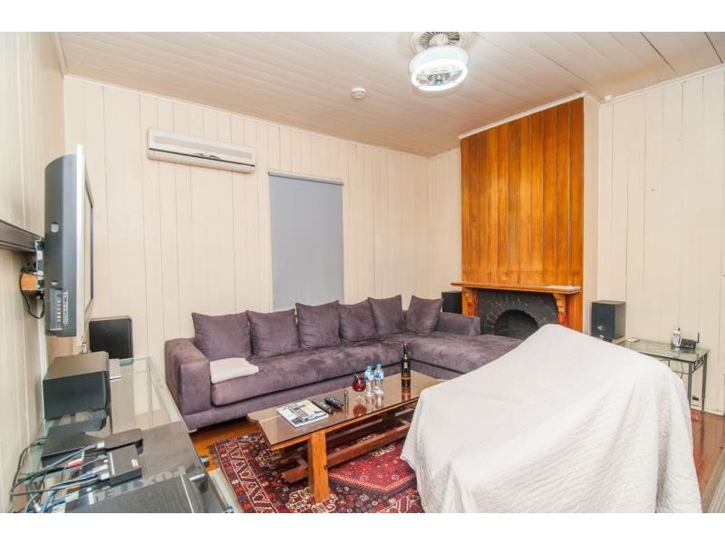 75 Linton Street, Kangaroo Point QLD 4169