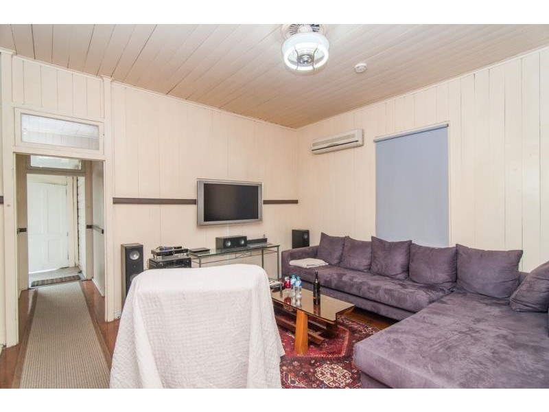 75 Linton Street, Kangaroo Point QLD 4169