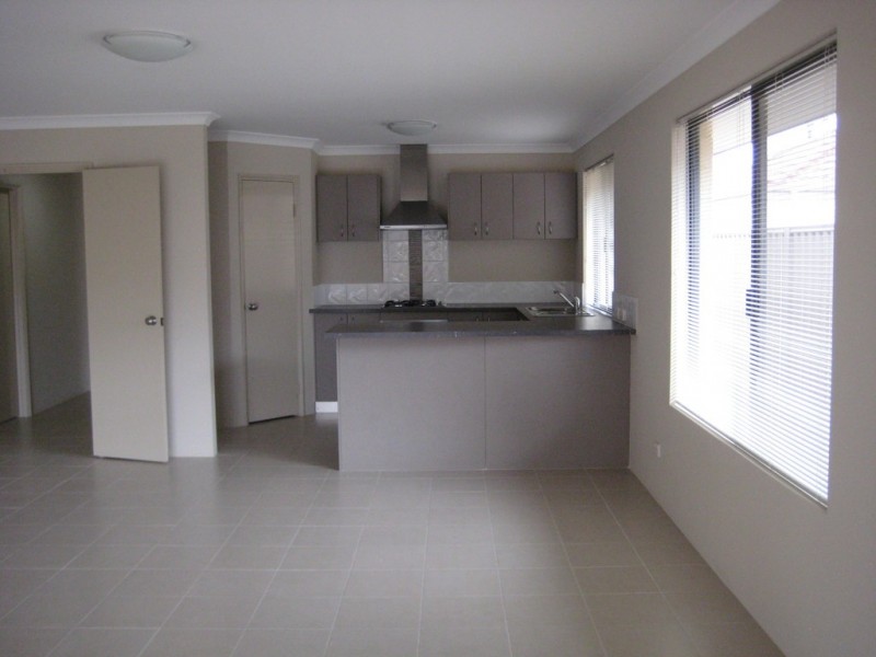 253 Campbell Rd, Canning Vale WA 6155