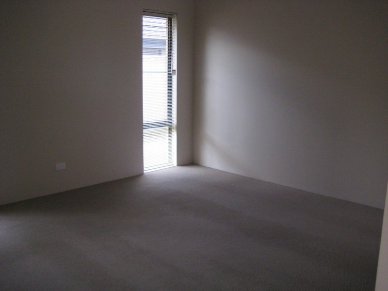 253 Campbell Rd, Canning Vale WA 6155